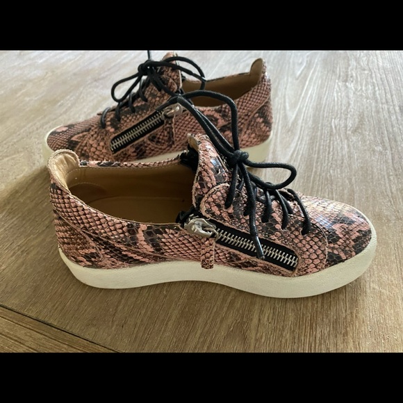 Giuseppe Zanotti Python Print Double Zip Sneakers in Rose Size 7 - Picture 2 of 5